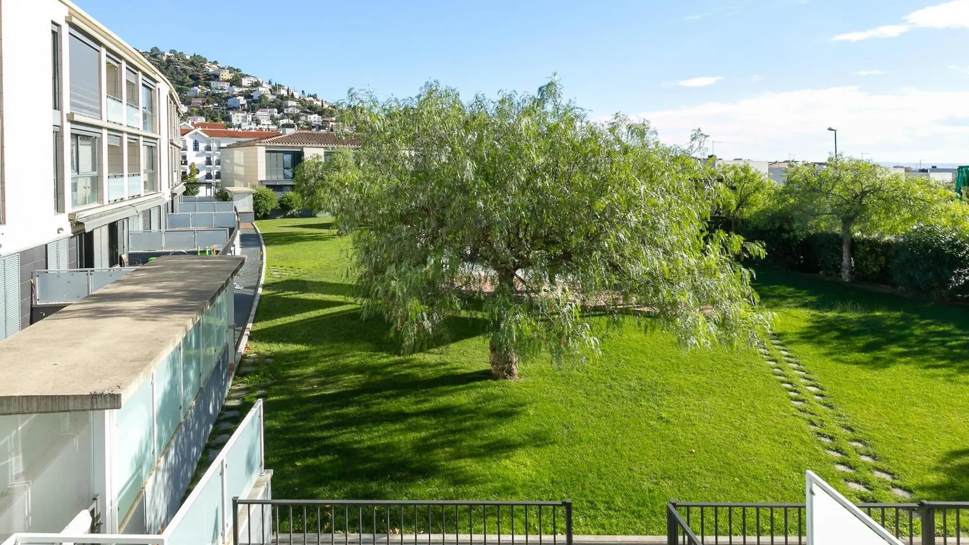 Holiday home Casa Adosada Con Piscina, Jardin Y Terraza En El Centro De Roses - Hisp-228-427 Villa Spain