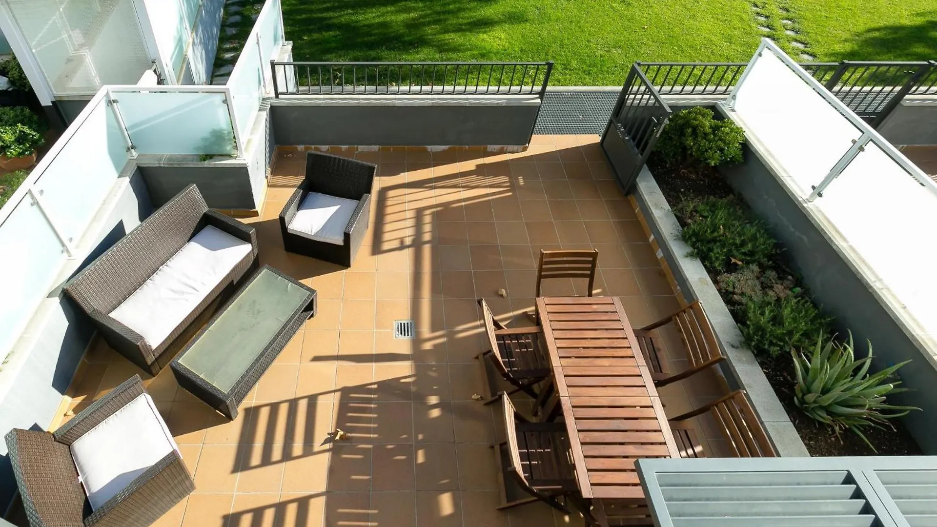 Casa Adosada Con Piscina, Jardin Y Terraza En El Centro De Roses - Hisp-228-427 Villa