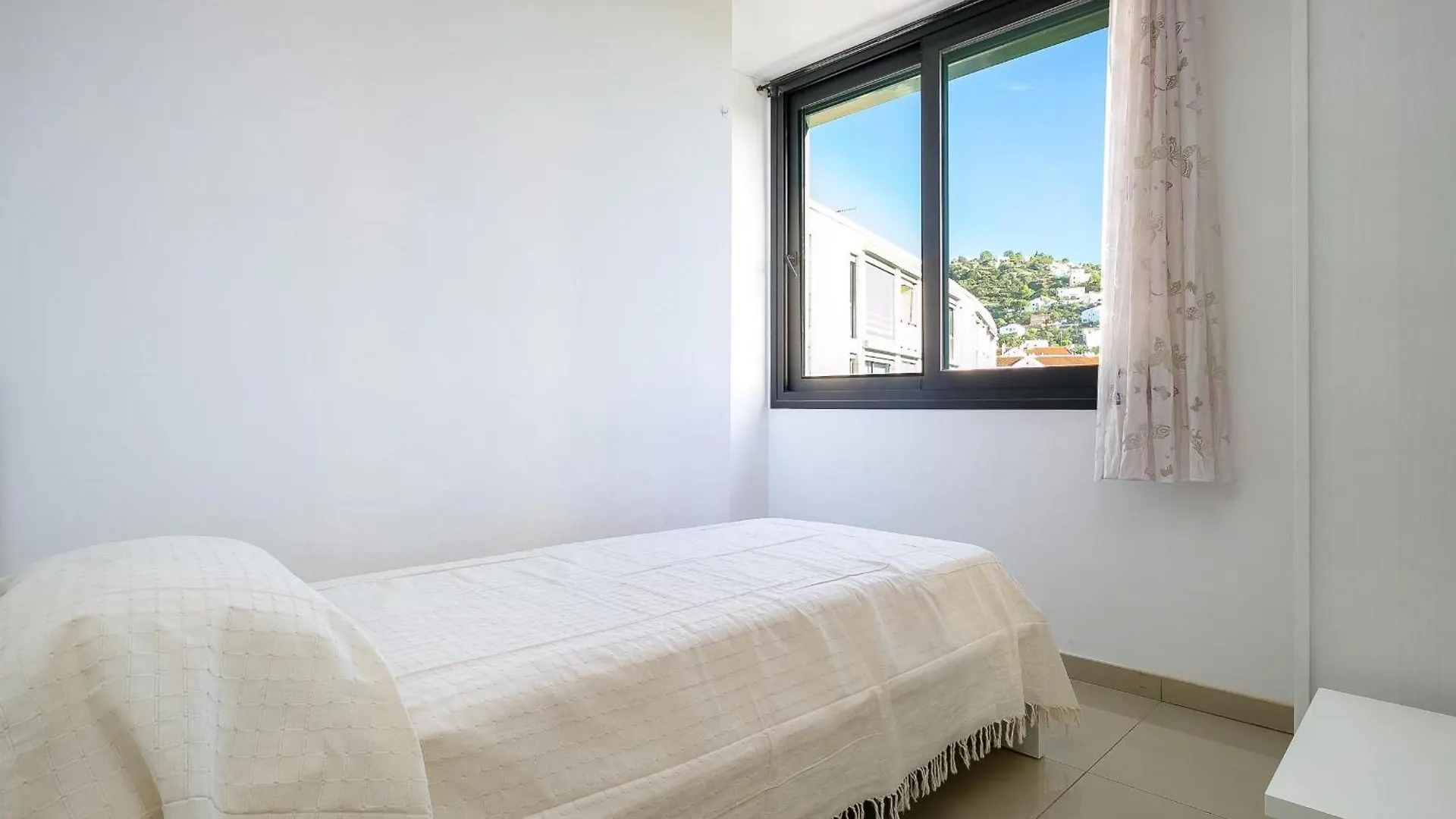 Casa Adosada Con Piscina, Jardin Y Terraza En El Centro De Roses - Hisp-228-427 Villa
