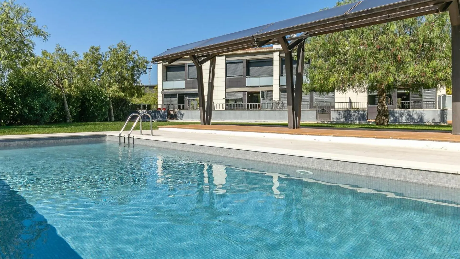 Casa Adosada Con Piscina, Jardin Y Terraza En El Centro De Roses - Hisp-228-427 Villa 0*,